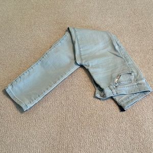 Women’s APT. 9 Essentials Straight Capris